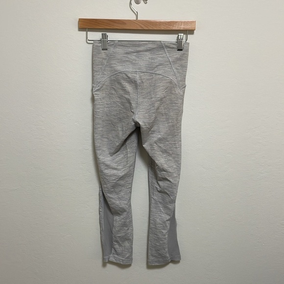 Lululemon Gray Mesh Panel Leggings Size 4 - Picture 5 of 7